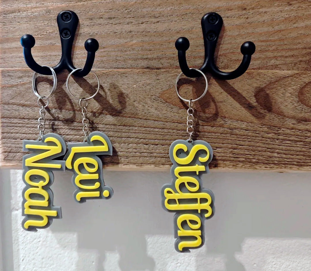 Personalized keychain with 3D name.