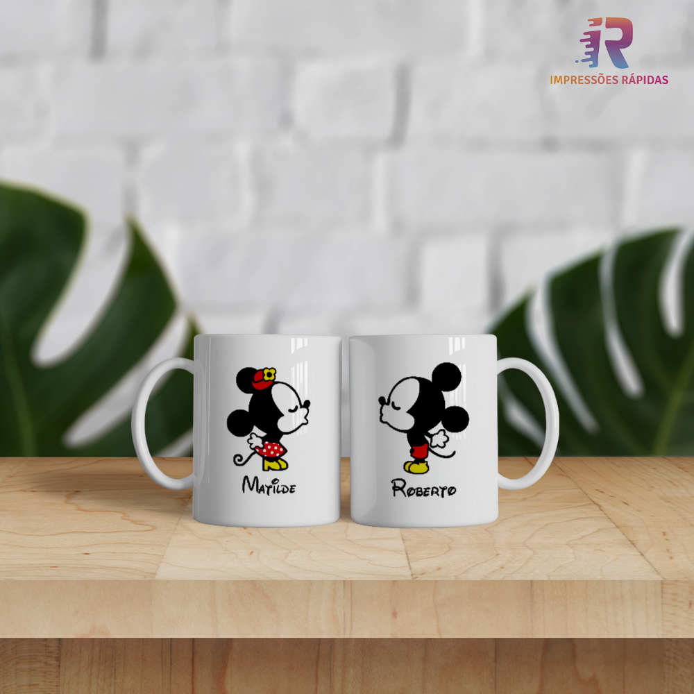Conjunto de Canecas Casal Apaixonado de Desenho Animado com Nomes Personalizados