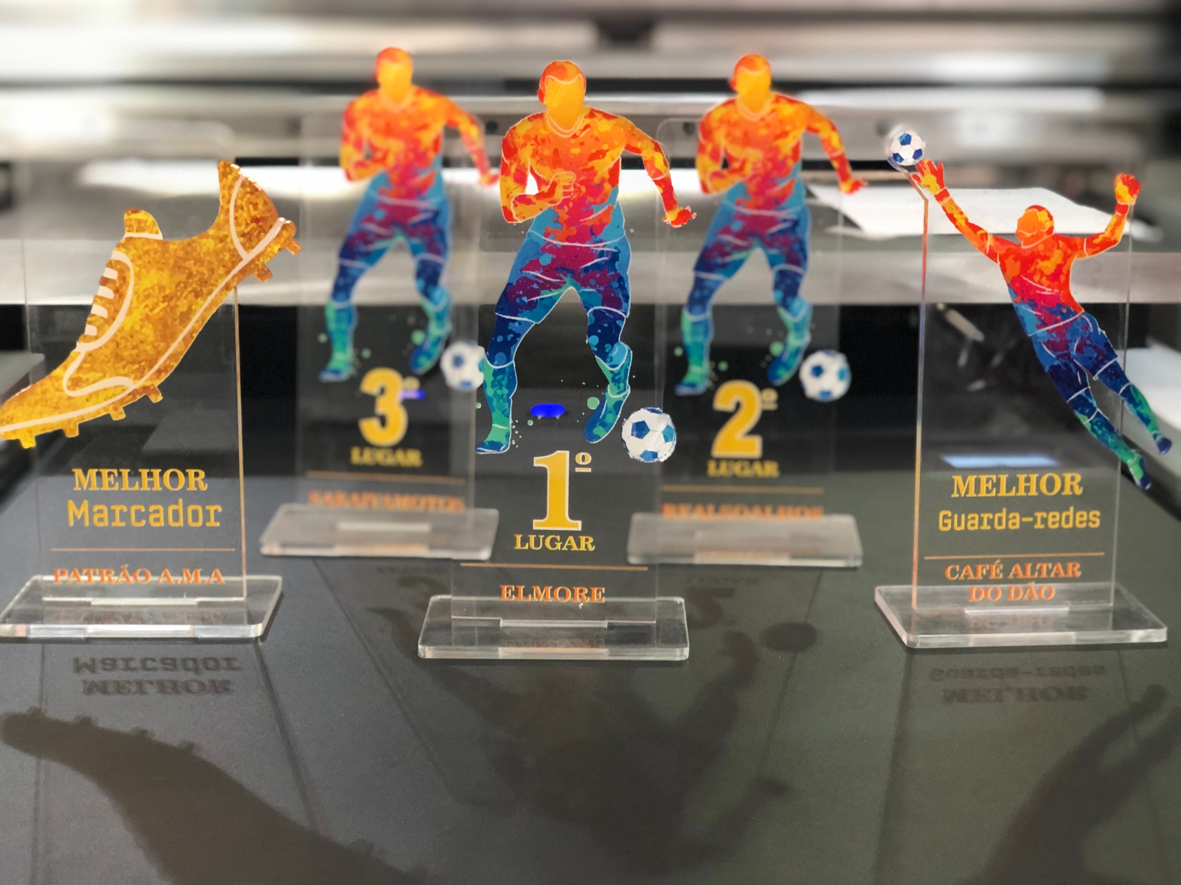 Kit 5 Troféus de futebol gravação UV - 1,2,3 lugar - Melhor marcador e melhor guarda-redes.