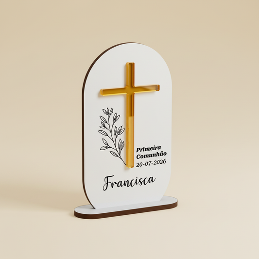 Lembrança de Batismo MDF com Cruz Acrílico Dourado