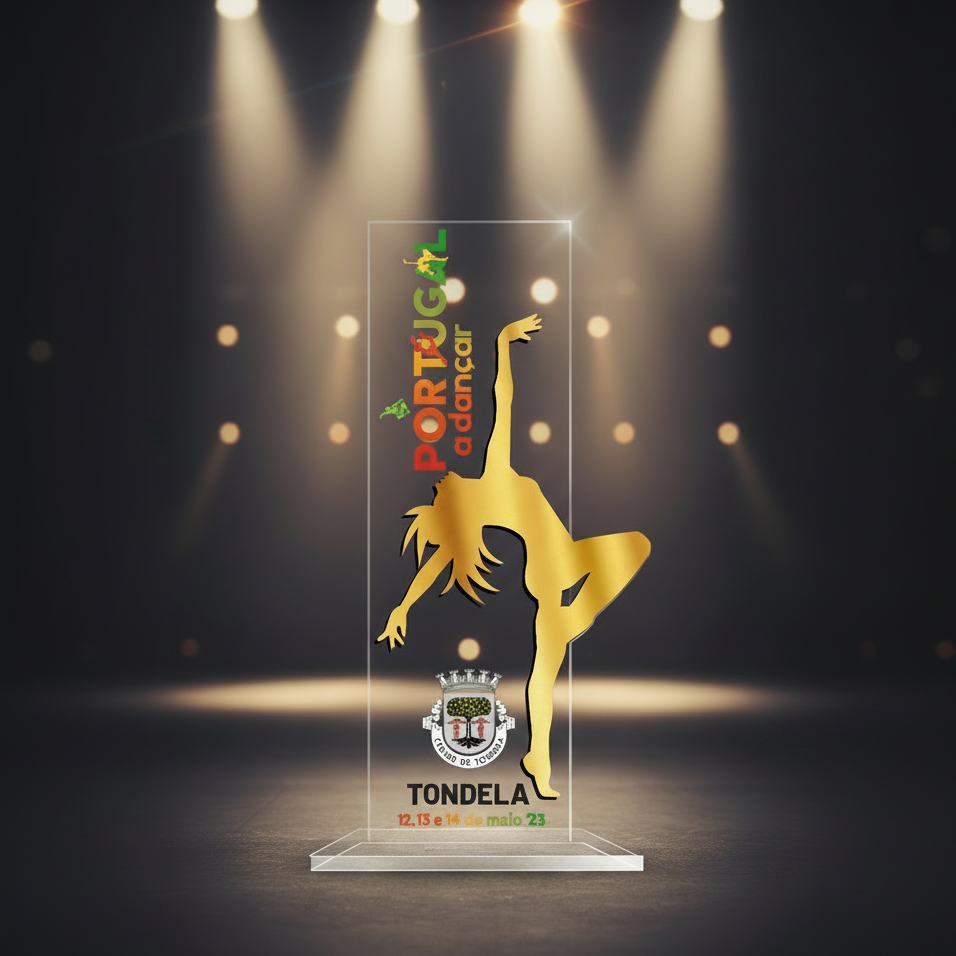 Packshot Troféu Acrílico – Palco de Dança 1:1